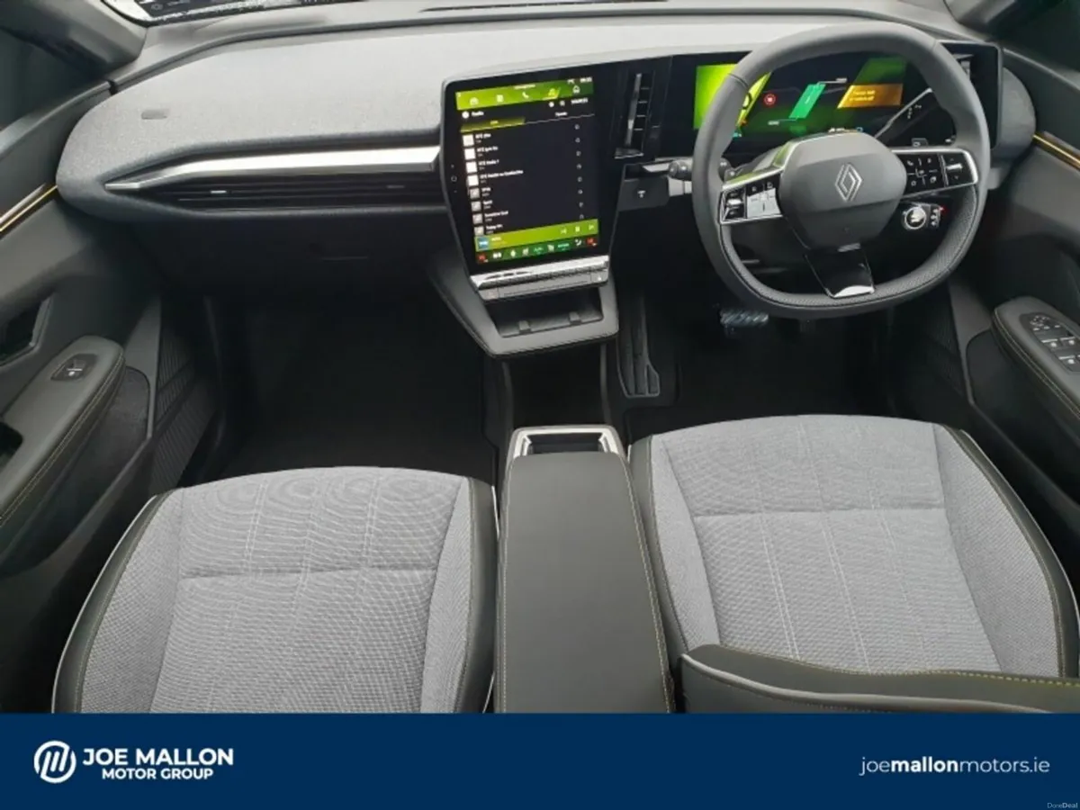 Renault Megane E-Tech Techno EV60 220hp - Image 4