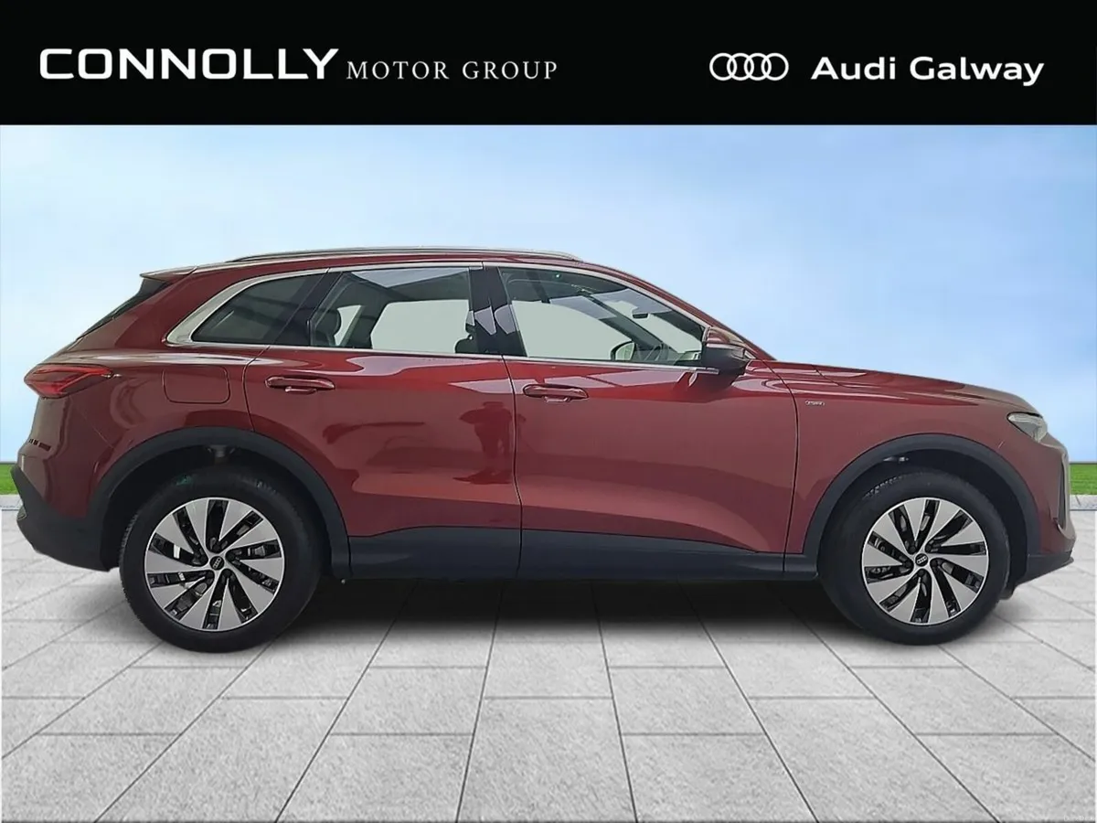 Audi Q5 €649 p/m - SE E-HYBRID QUATTRO 299BHP AUTO - Image 4