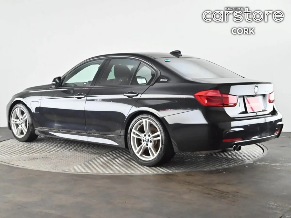 BMW 3-Series 330e Auto - Image 3