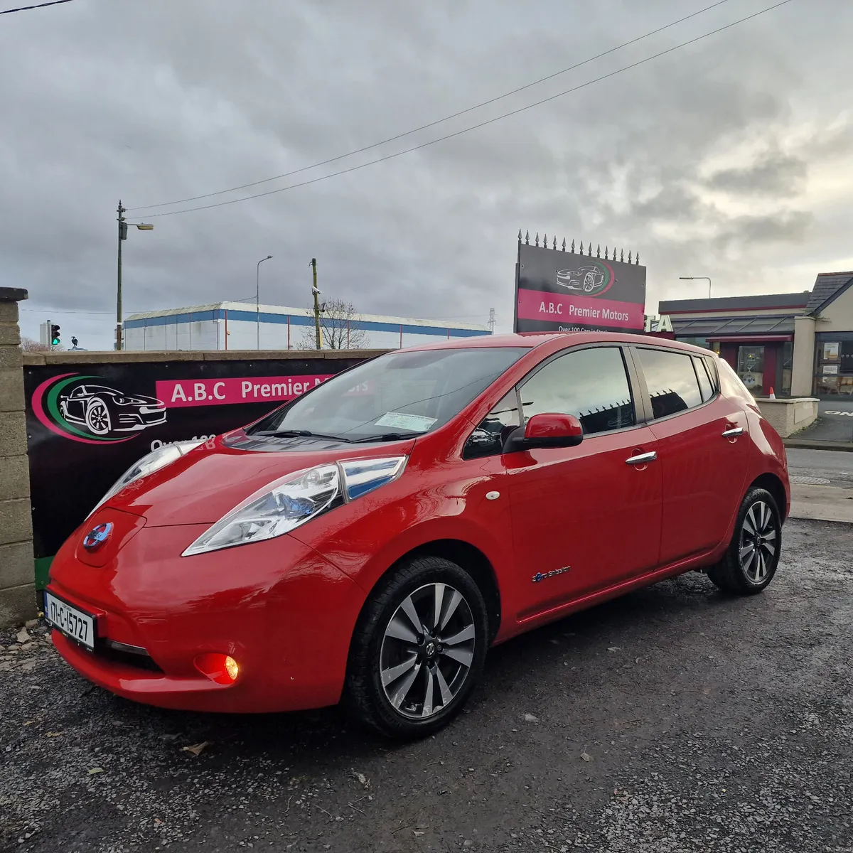 Nissan Leaf 2017 Only 1 Owner - Image 4