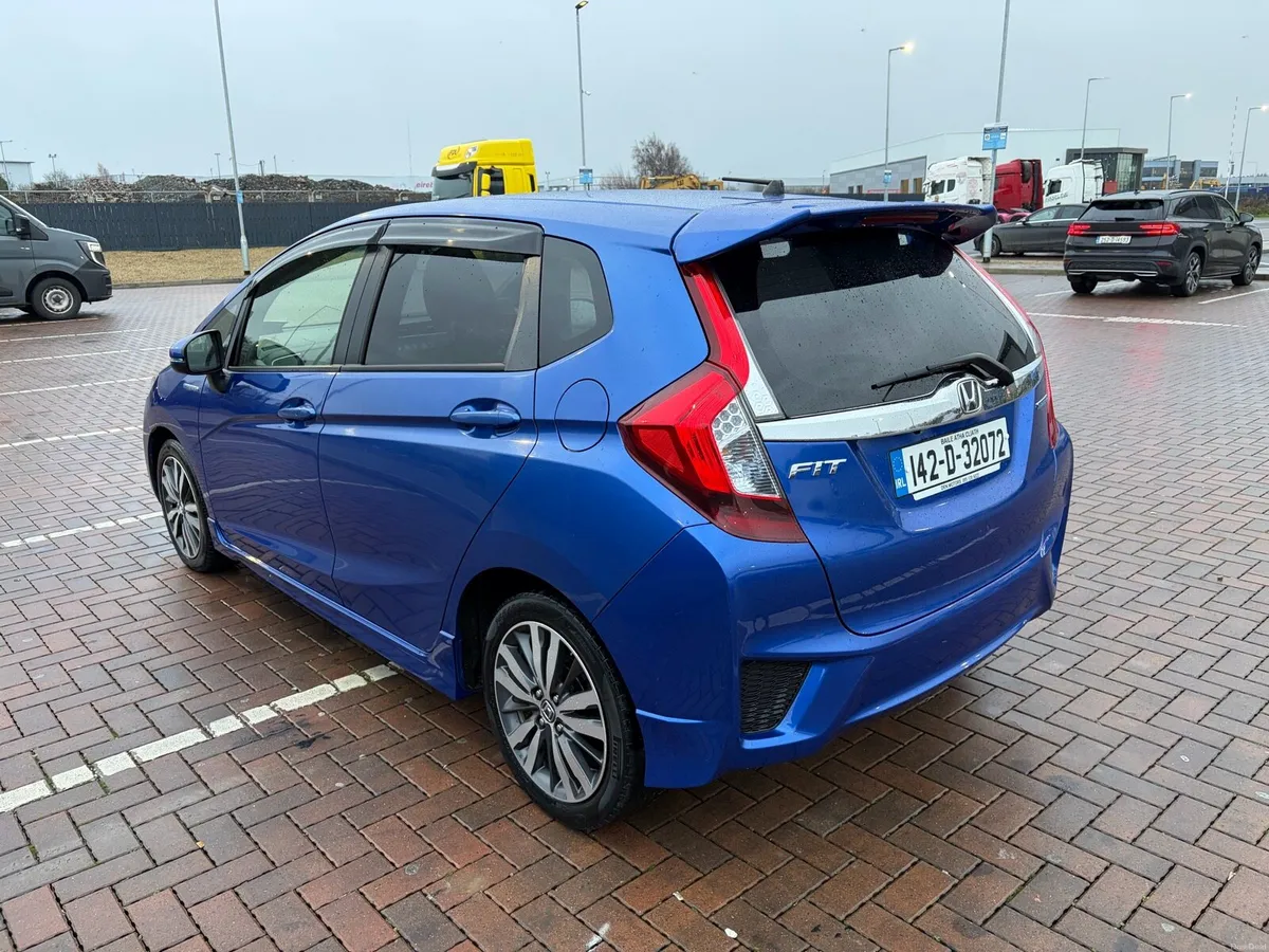 HONDA FIT - HYBRID- AUTOMATIC- LOW MILEAGE - NCT - Image 4