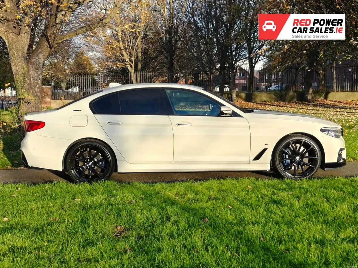 BMW 5-Series 530E M SPORT//NEW NCT - Image 4