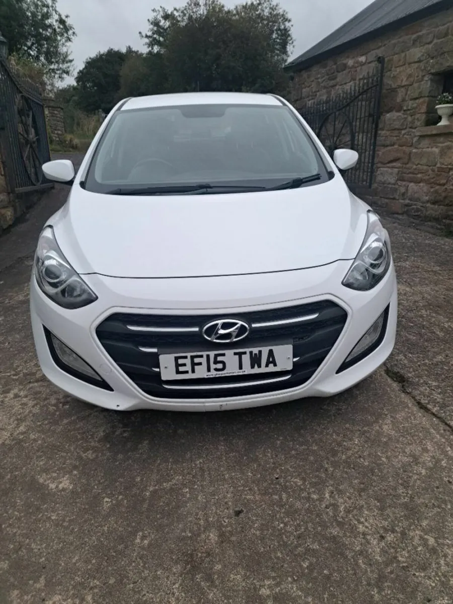 Hyundai i30 2015 - Image 2