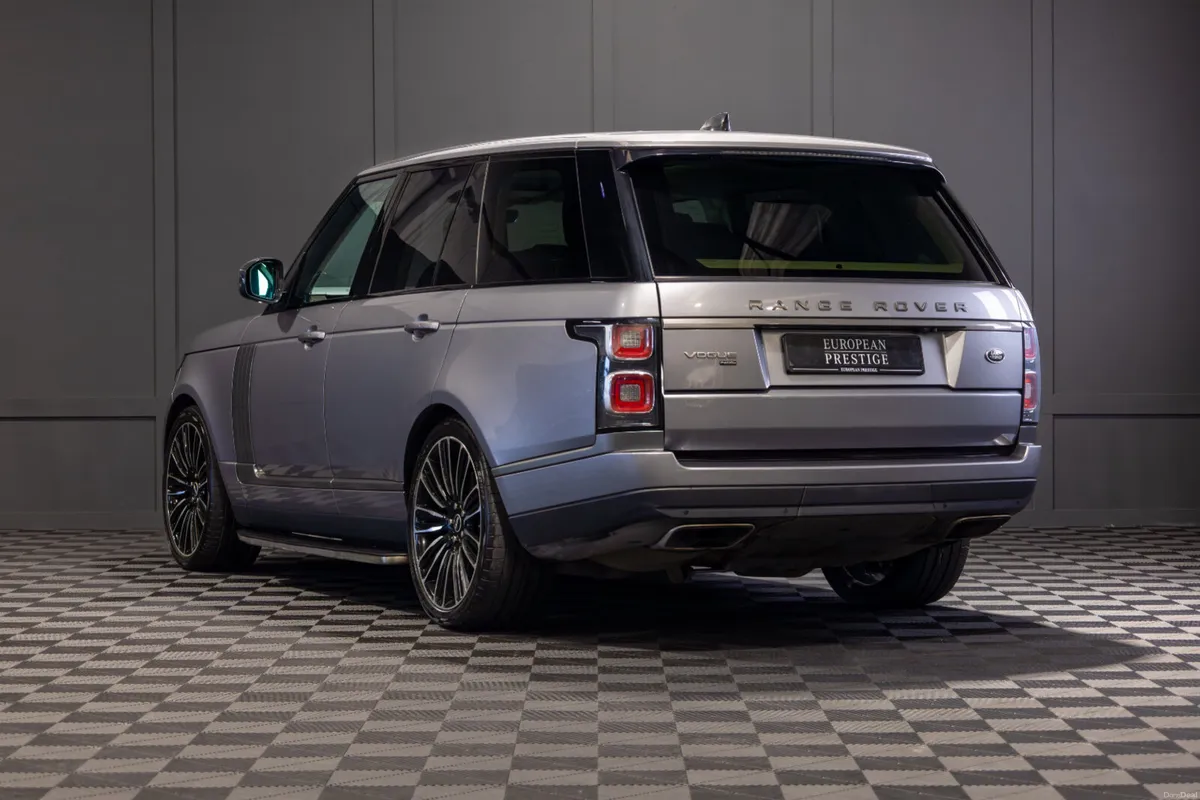 2021 Range Rover Vogue P400e - Image 4