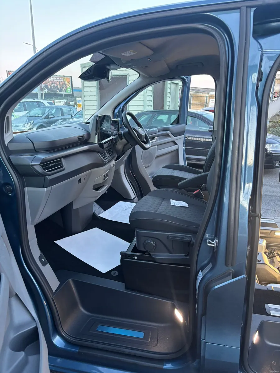 Wheelchair Accessible Ford Custom Independence - Image 6