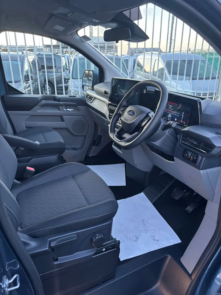 Wheelchair Accessible Ford Custom Independence - Image 5