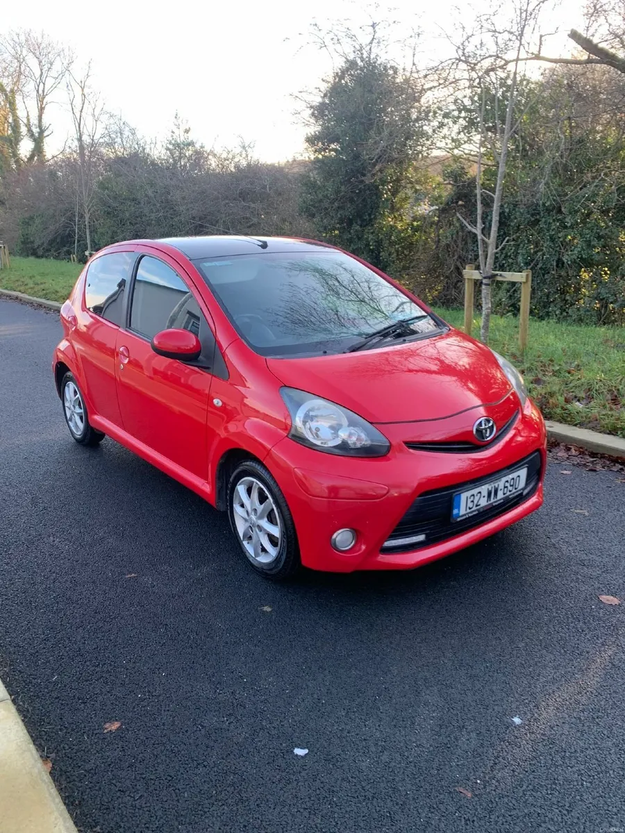 Toyota Aygo 2013 - Image 2