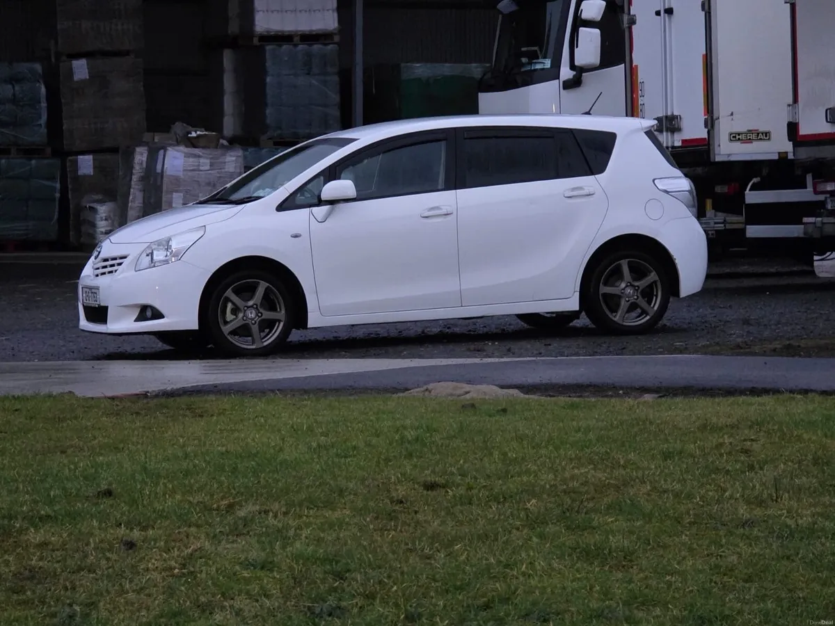 Toyota Verso 2012 - Image 1