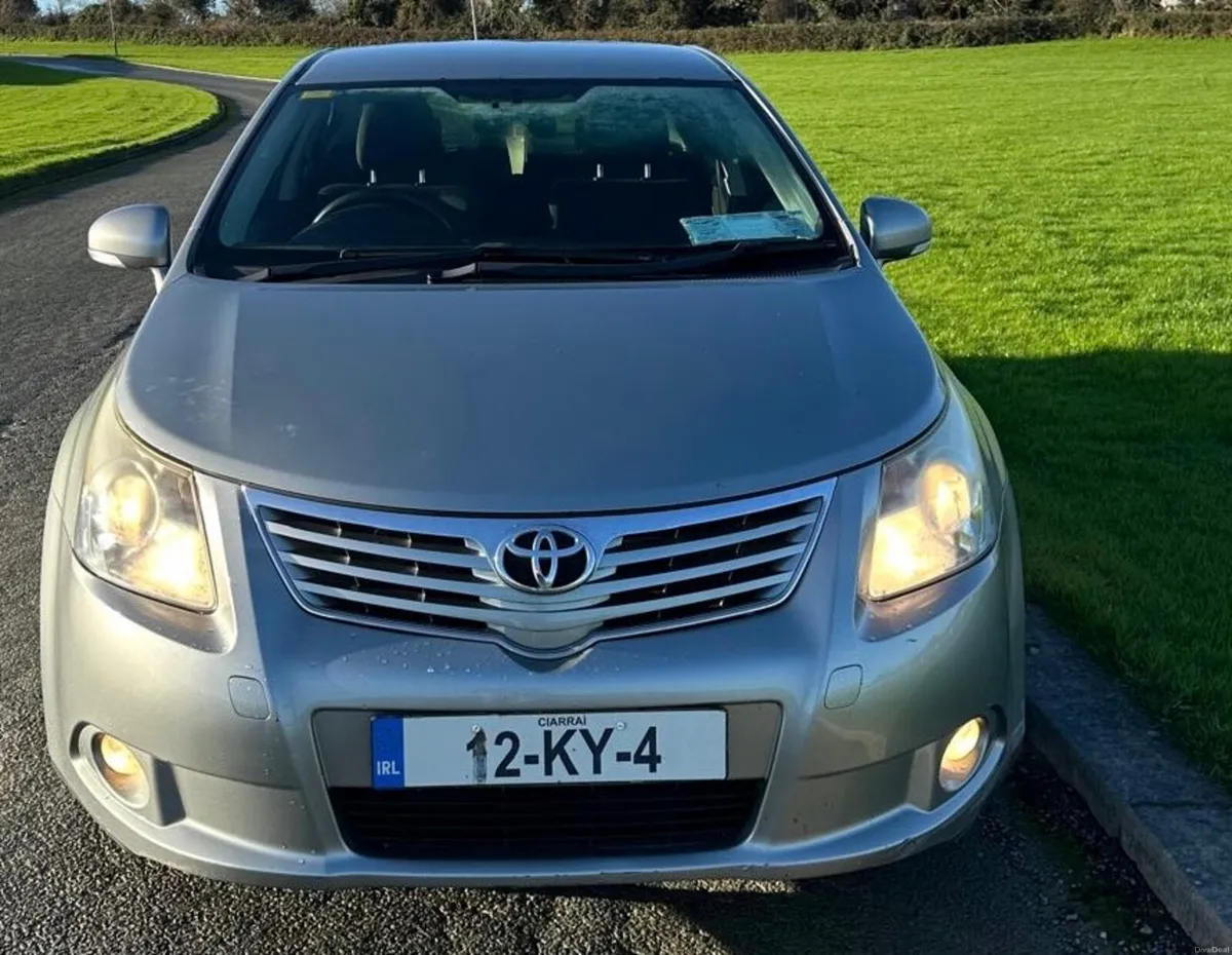 Toyota Avensis 2012 D4D - Image 2