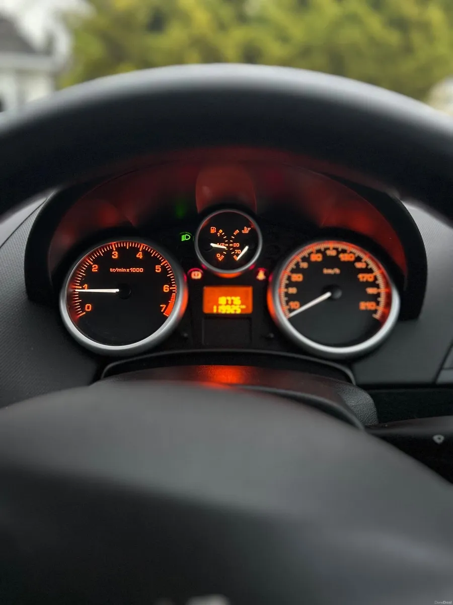 Peugeot 207 2010 - Image 4