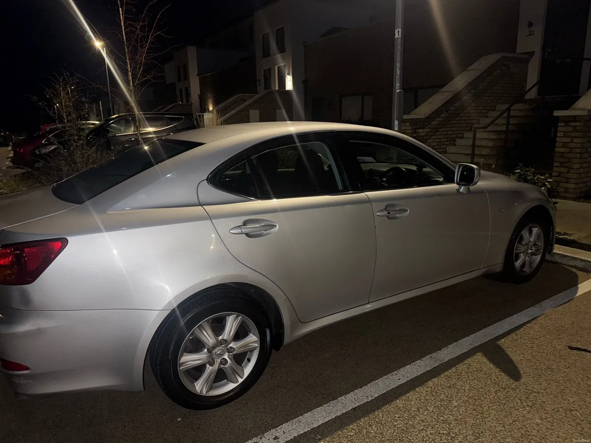Lexus is220D - Image 2