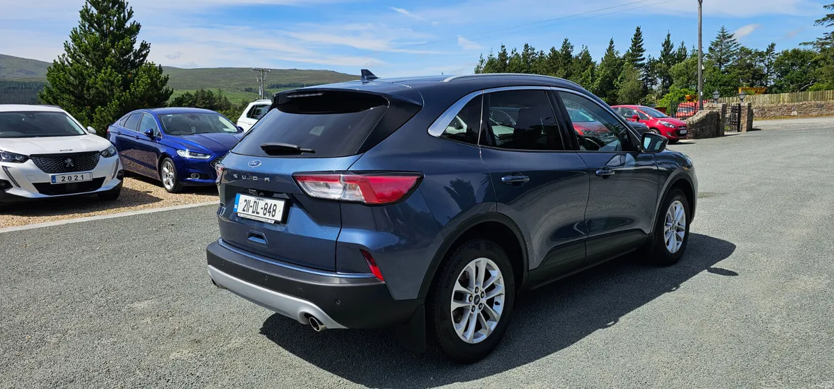 Ford Kuga 1.5 EcoBlue Titanium 2021 - Image 3