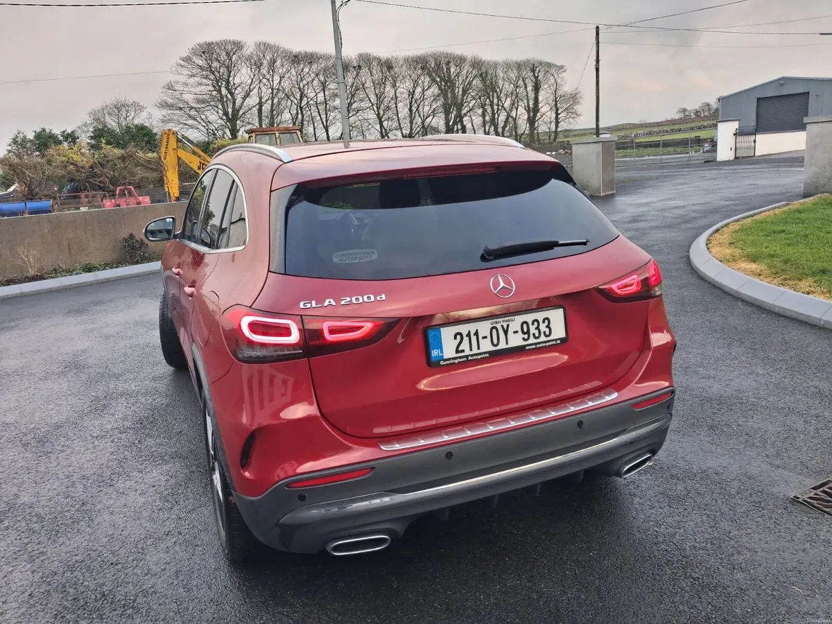 2021 Mercedes GLA 200D - Image 3