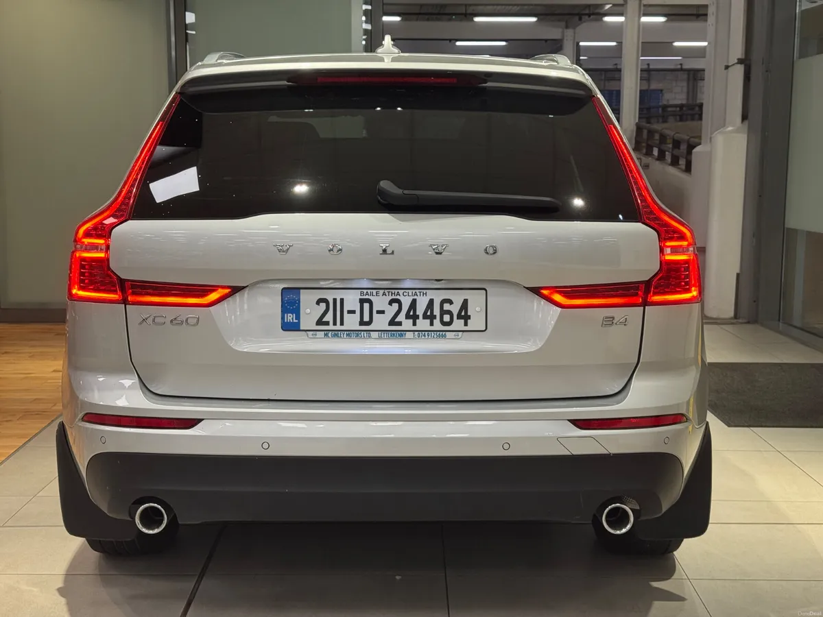 Volvo XC60 2021 - Image 3