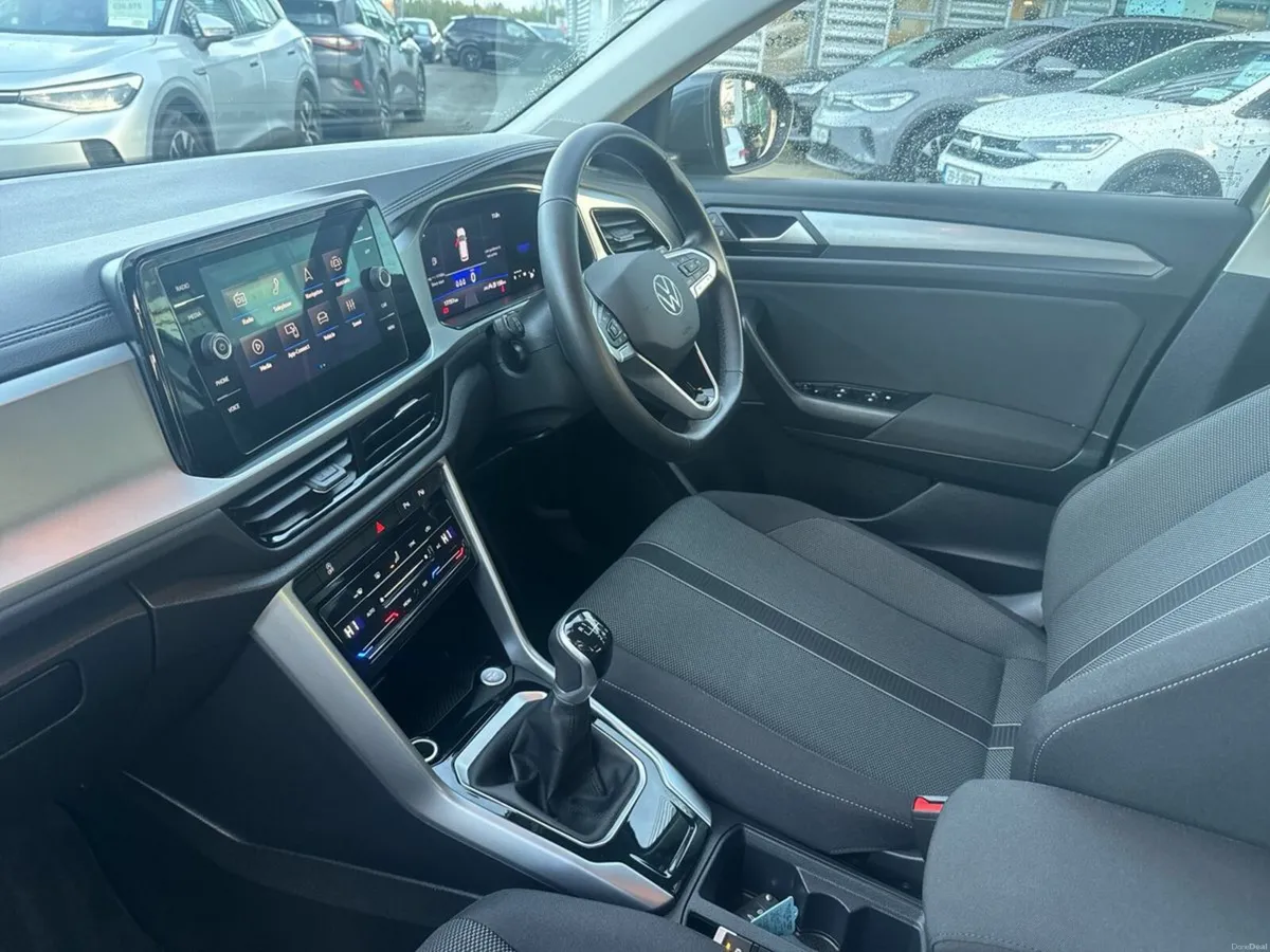 Volkswagen T-Roc EDITION 75 2.0TDI 116HP MANUAL - Image 3