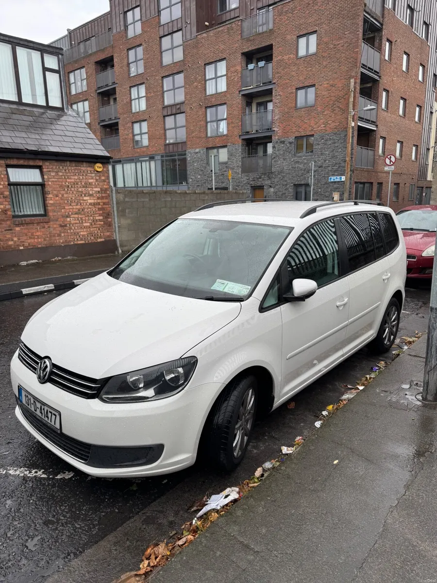 Volkswagen Touran 2013 - Image 4