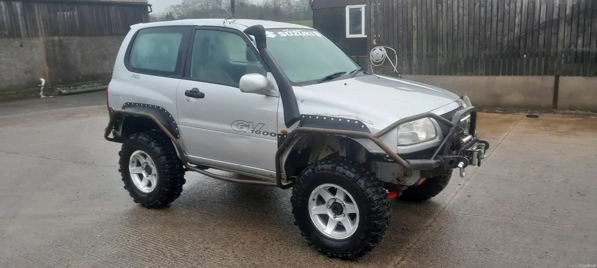 Suzuki Grand Vitara 2002 - Image 2