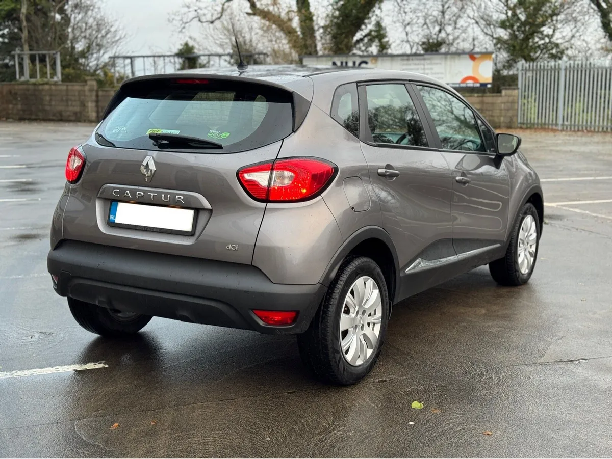 Renault Captur 1.5 diesel 2016 Automatic - Image 3
