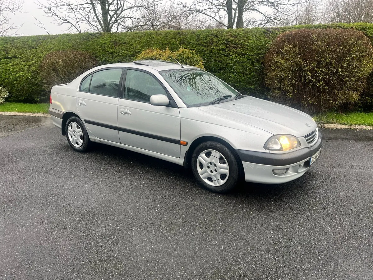 Toyota Avensis - Image 1