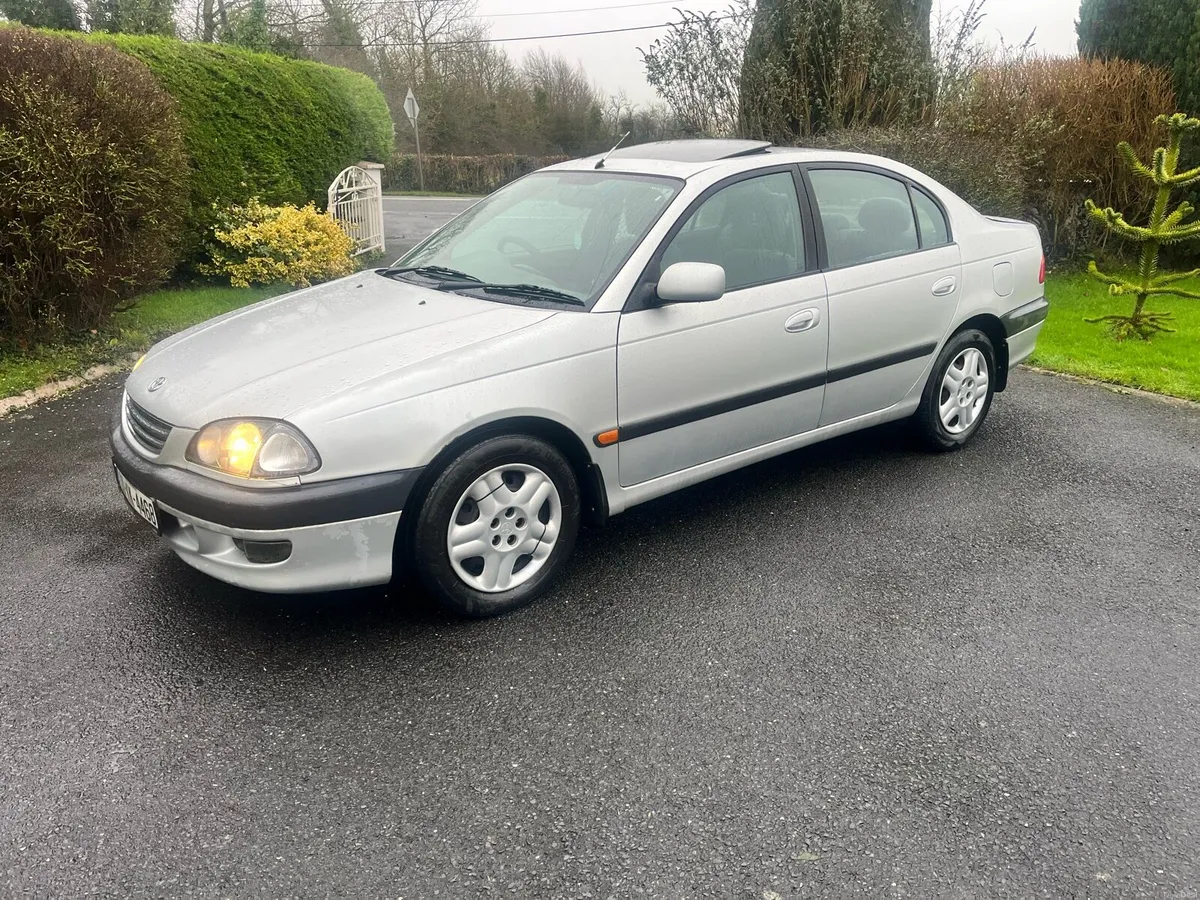 Toyota Avensis - Image 2