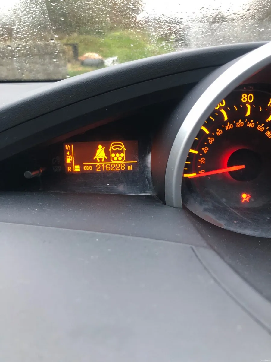 Toyota Verso 2011 - Image 1