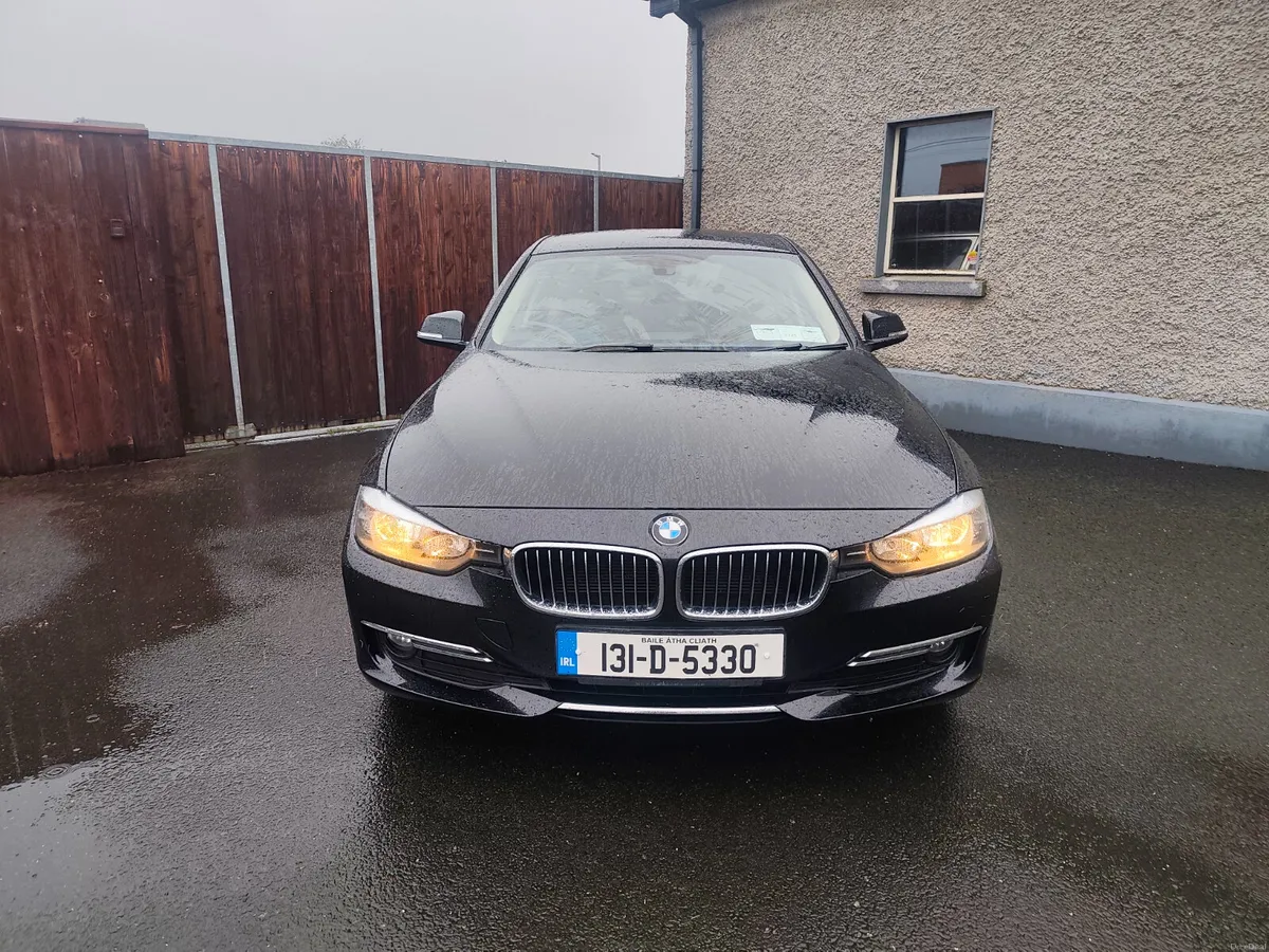 BMW 318D. Luxury tiny km 2013 - Image 2