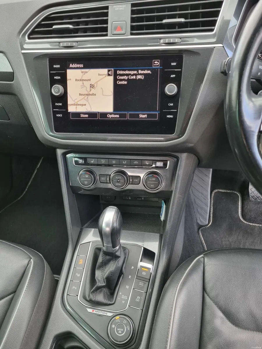 Volkswagen Tiguan 2017 - Image 3