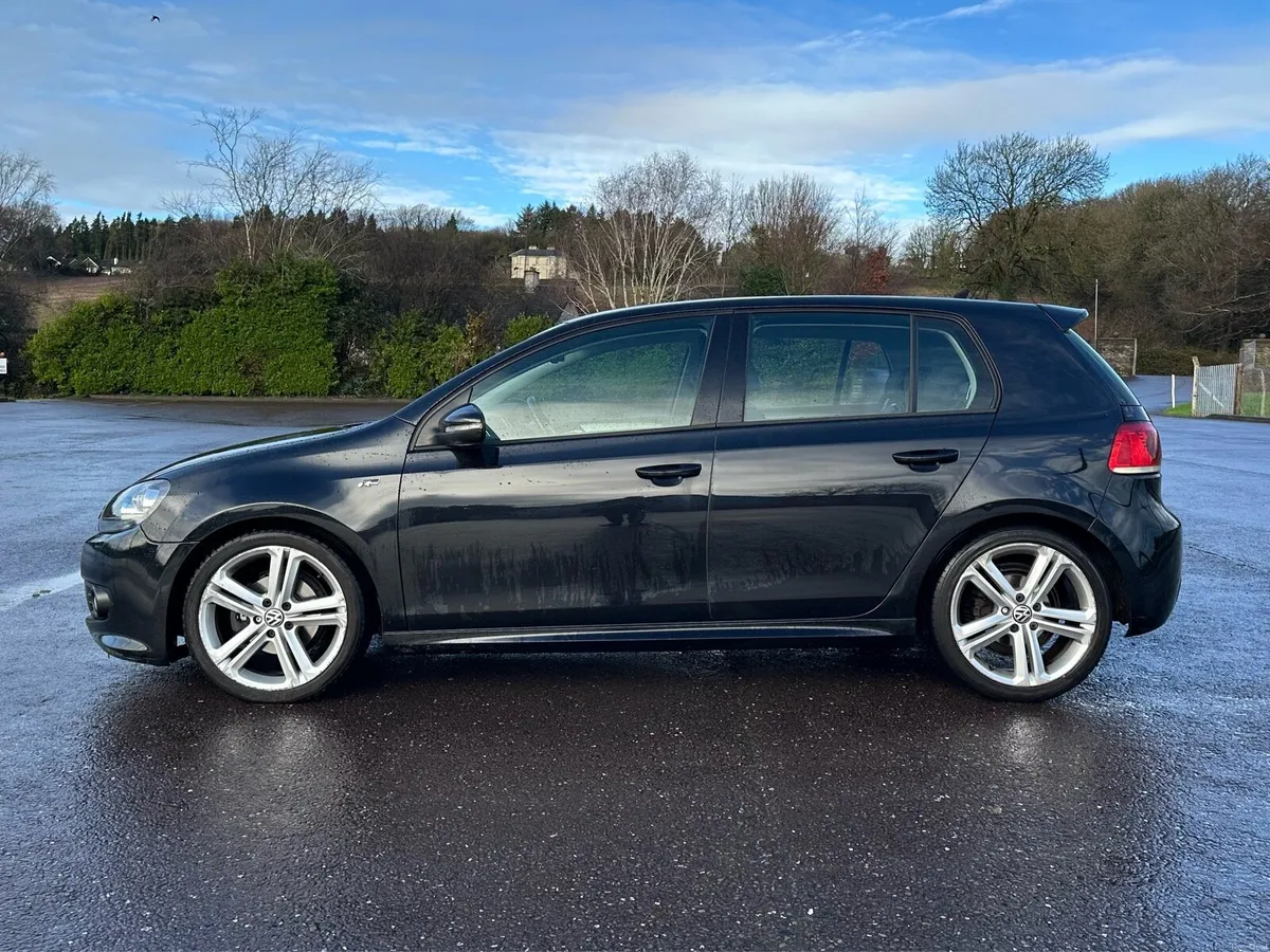 Volkswagen Golf Highline 2011 - LOW KMS - Image 1