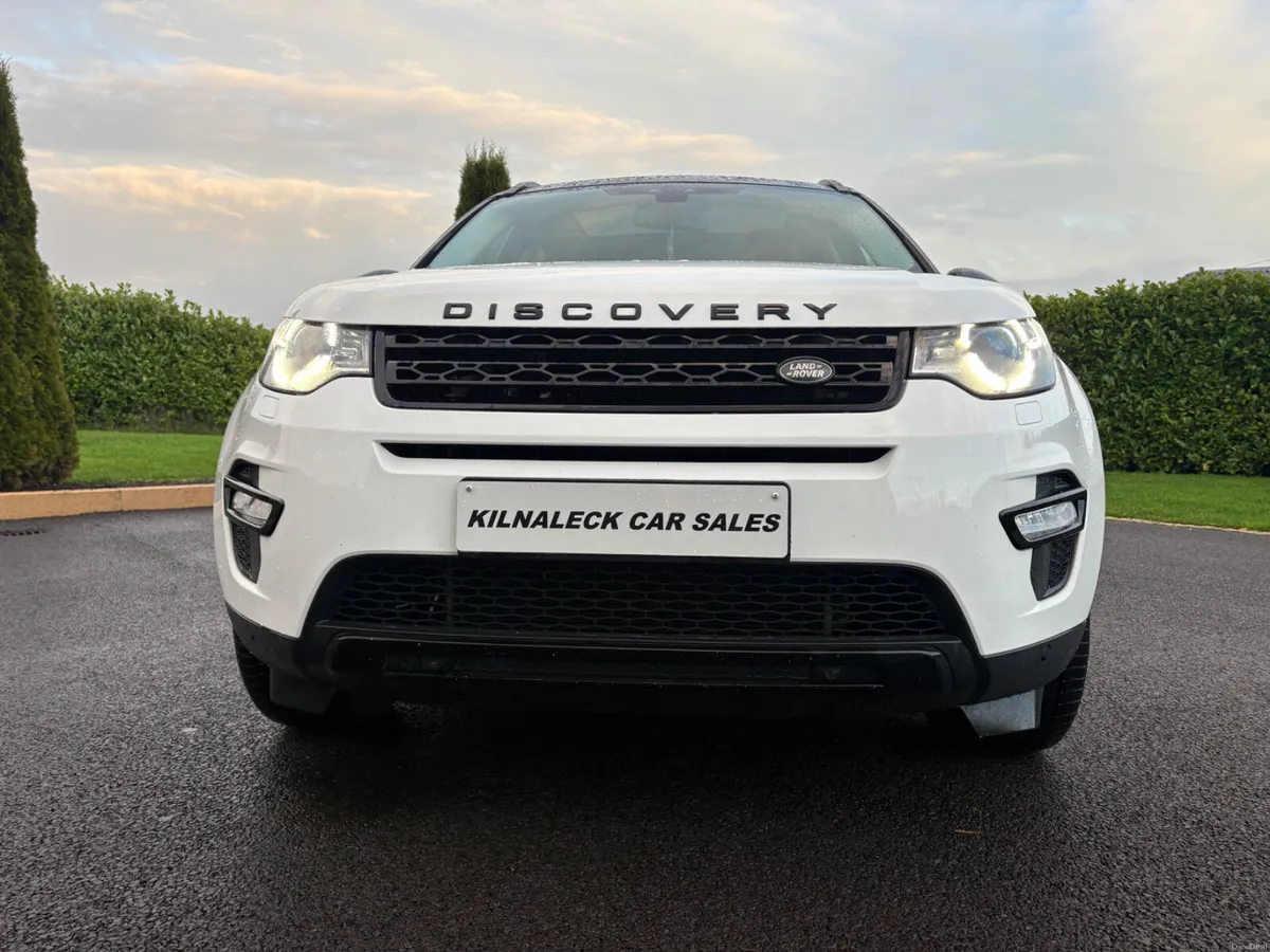 Land Rover Discovery Sport 2018 - Image 4