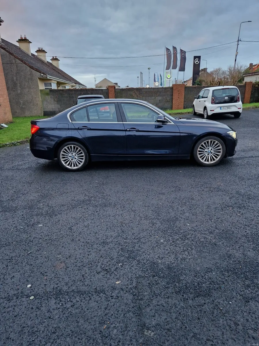 BMW 3-Series 2012 - Image 1