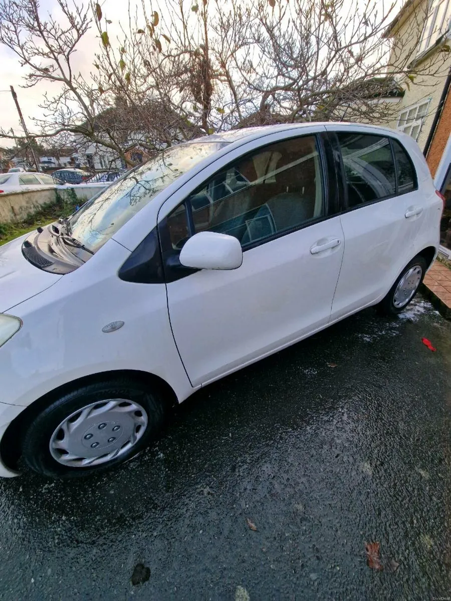 Toyota Vitz - White - Image 1