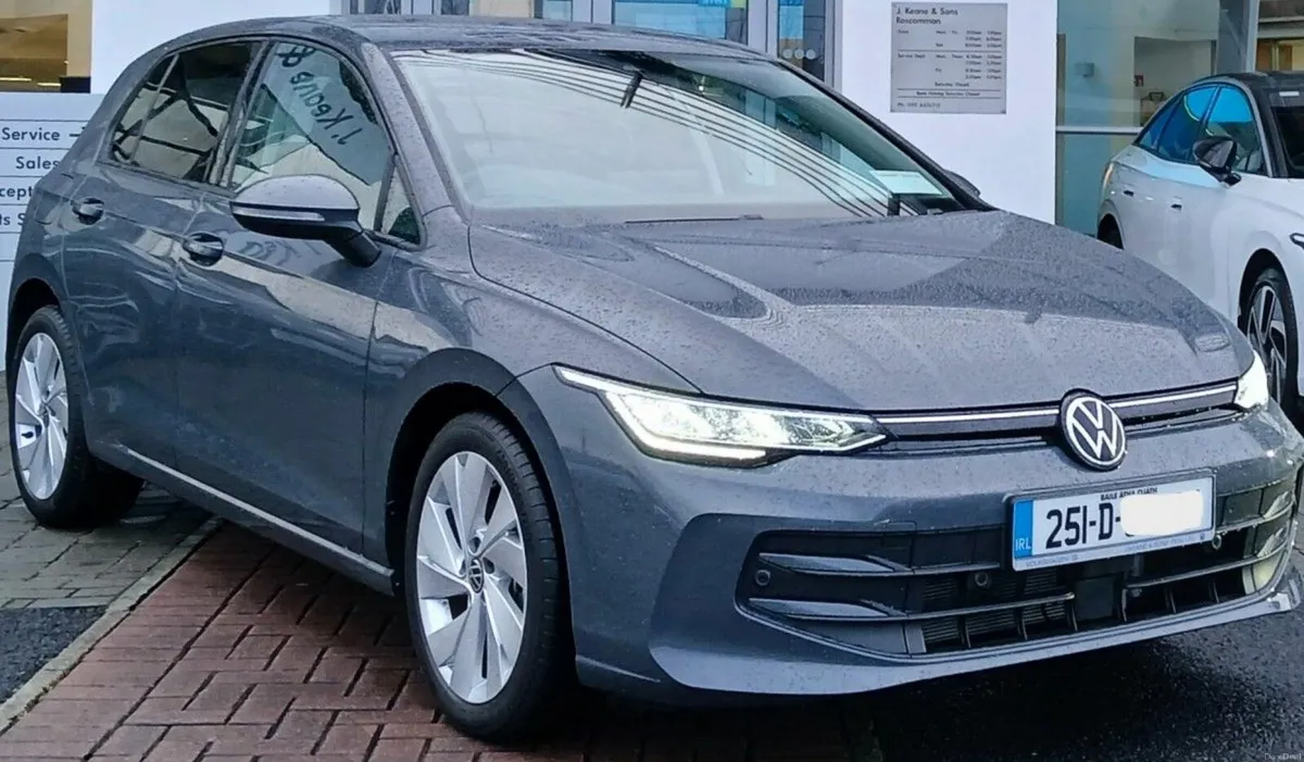 Volkswagen Golf Edition 75 2.0TDI 116HP *PARK ASSI - Image 1