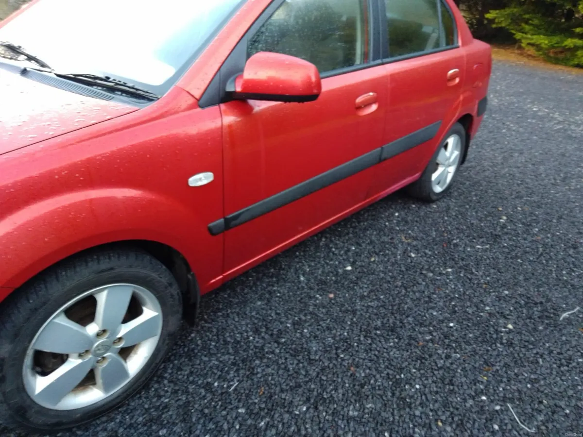 Kia Rio 2009 - Image 2