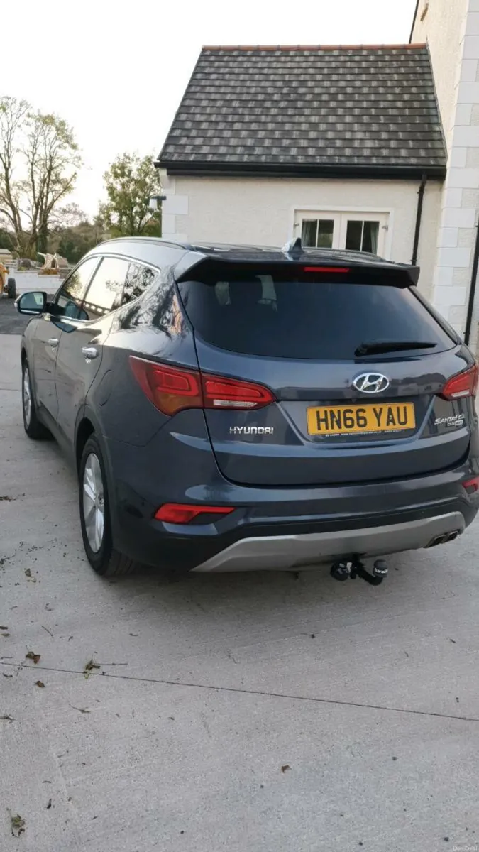 Hyundai santa fe 2016 - Image 4