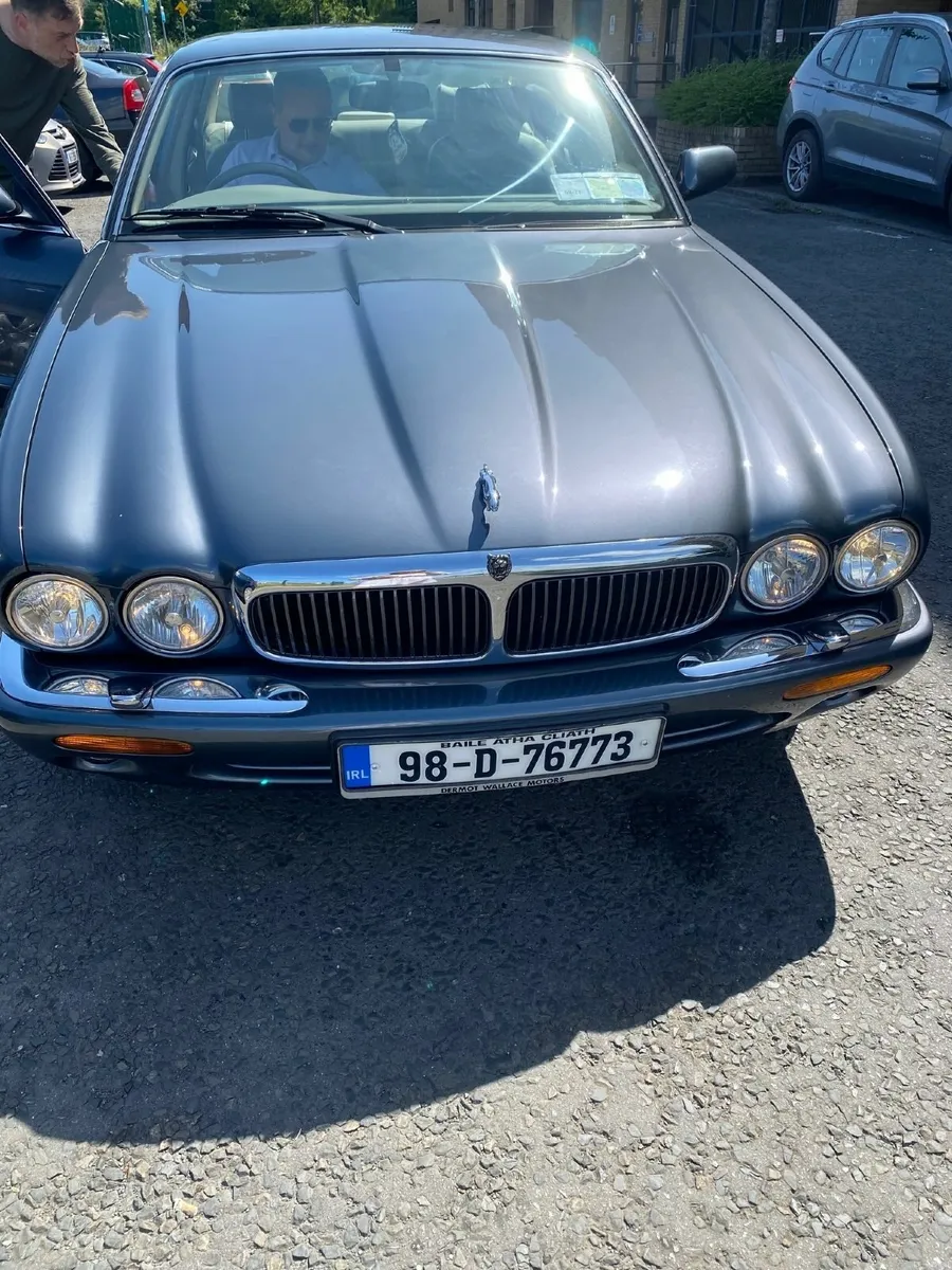 Jaguar Xj 1998 V8 engine - Image 2