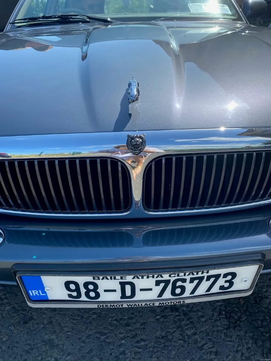 Jaguar Xj 1998 V8 engine - Image 3