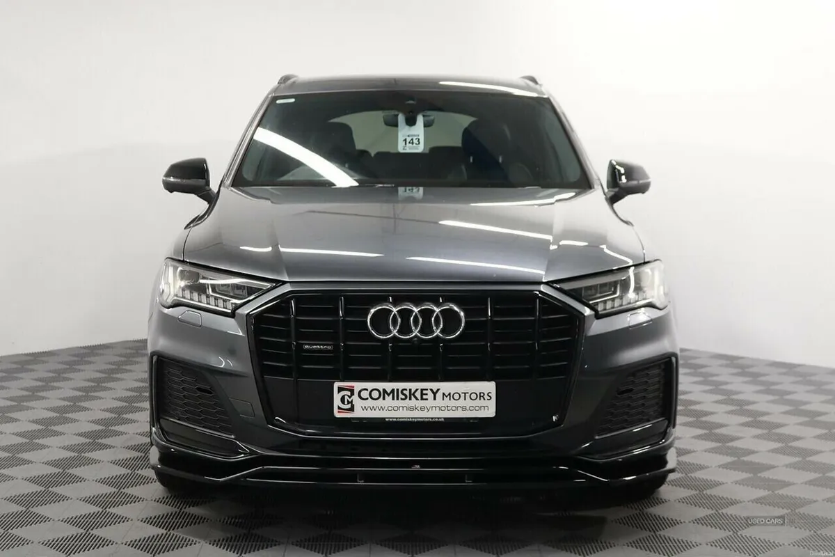 Audi Q7 TDI V6 Black Edition - Image 2