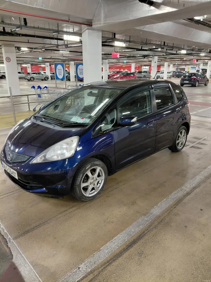 Automatic Honda Fit 1,3  Nct 07/26 tax 05/26 - Image 3