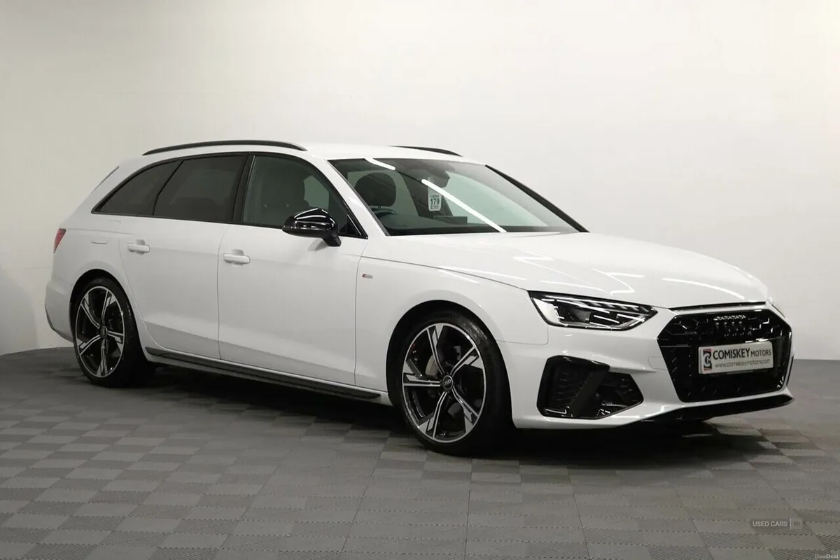 Audi A4 Avant TDI 40 Black Edition S Tronic Quattr - Image 1