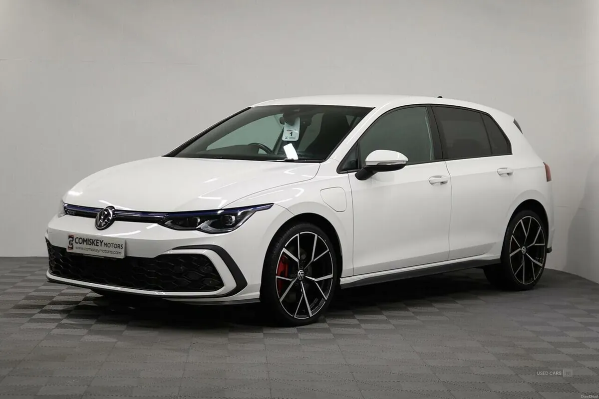 Volkswagen Golf TSI GTE - Image 3