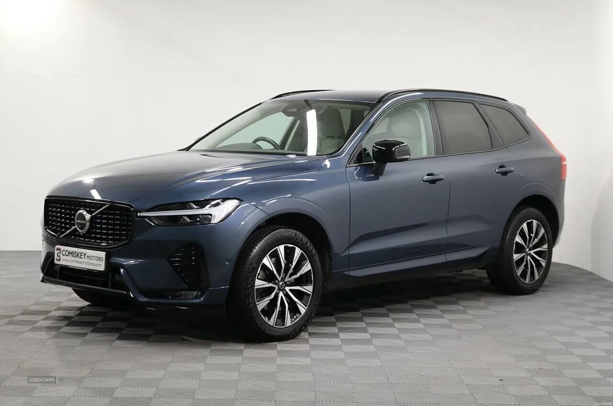 Volvo XC60 B4 MHEV Plus - Image 3