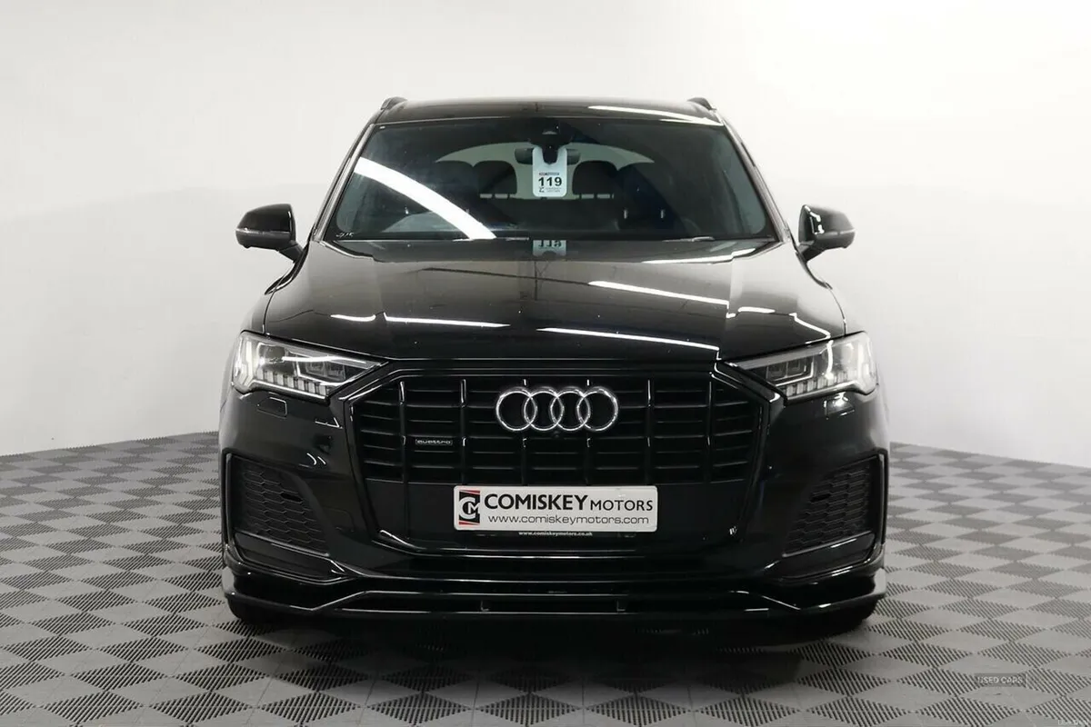 Audi Q7 TDI V6 Black Edition - Image 2