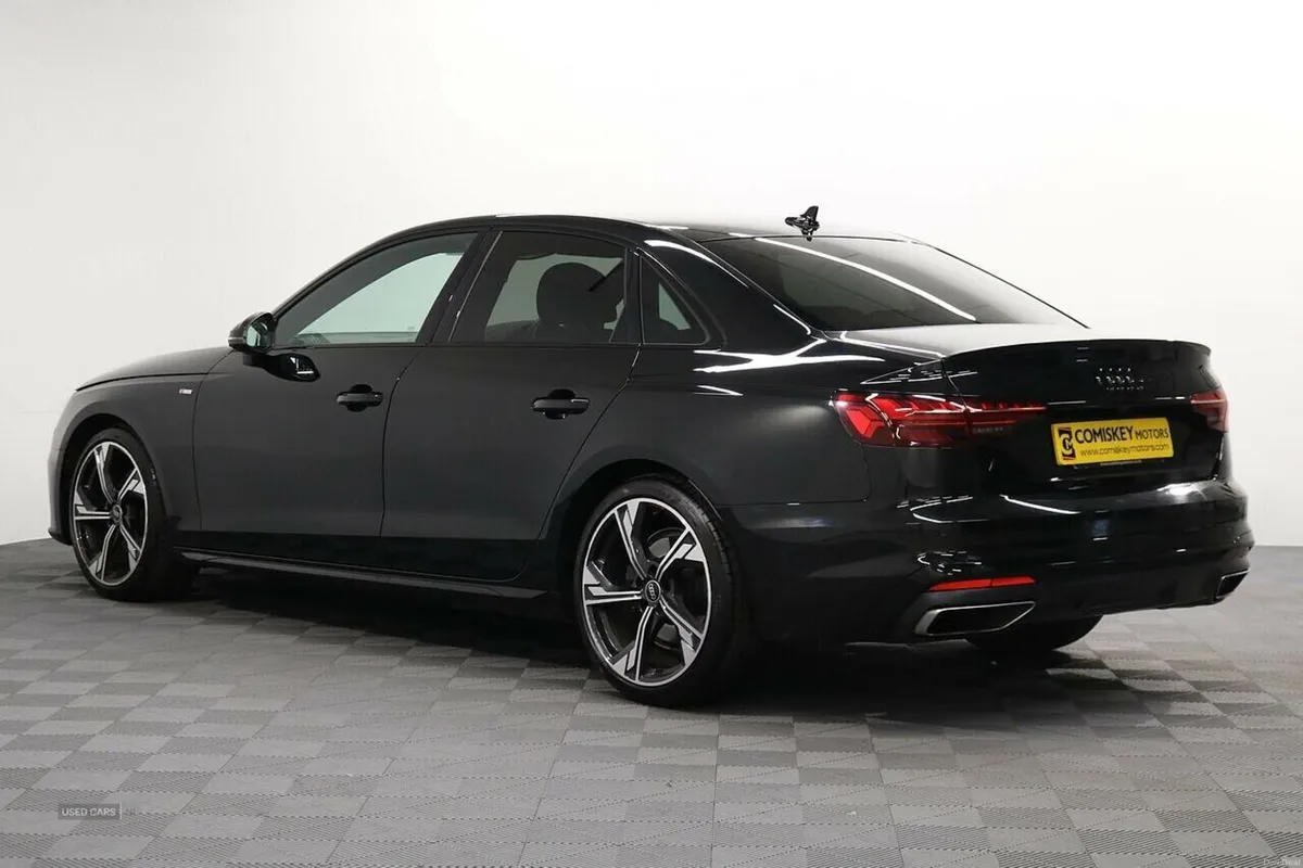 Audi A4 TDI Black Edition - Image 4