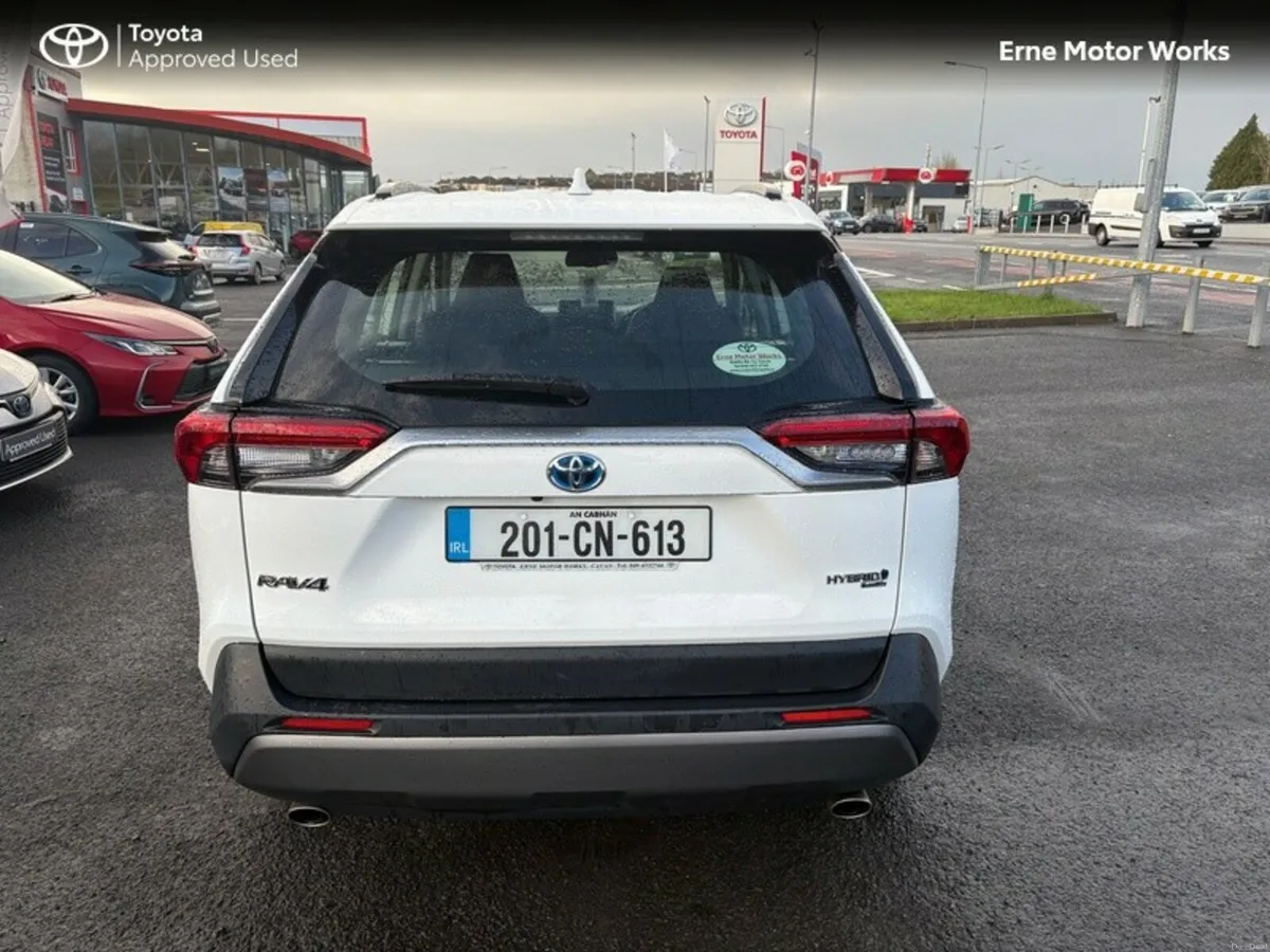 Toyota RAV4 RAV4 HYBRID LUNA 2WD - Image 4