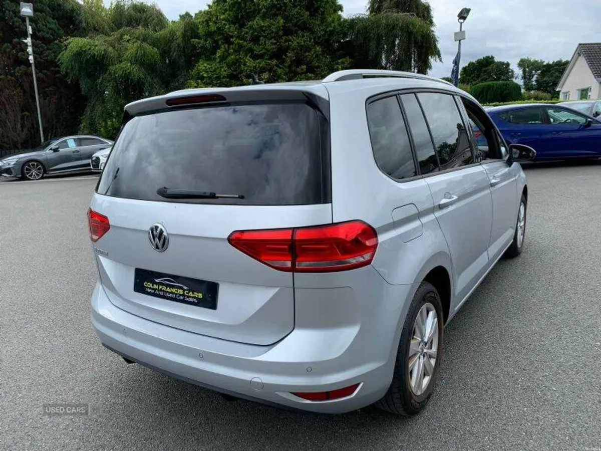 Volkswagen Touran SE - Image 5