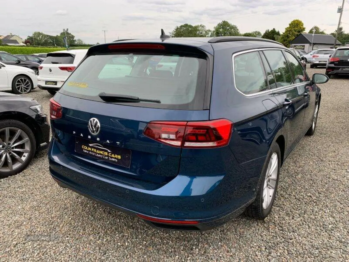 Volkswagen Passat SE Nav - Image 4