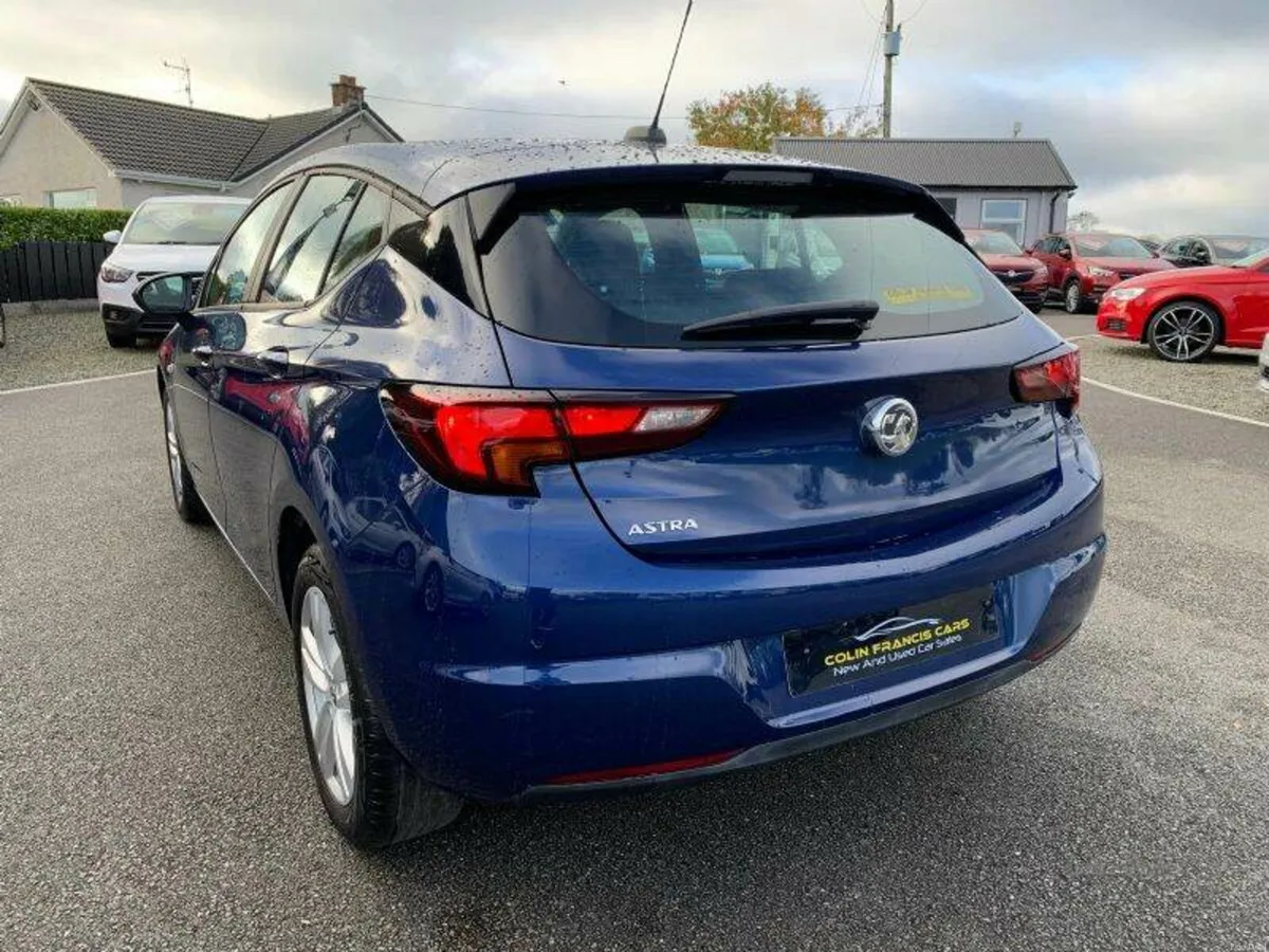 Vauxhall Astra Business Edition Nav - Image 4