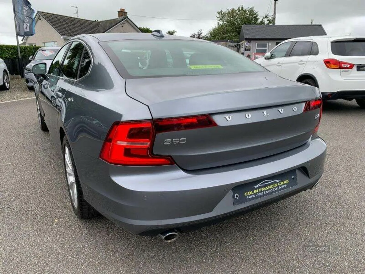 Volvo S90 Momentum Plus - Image 4