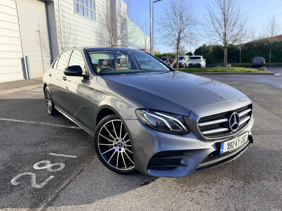 192 Mercedes-Benz E-Class E200 4 Matic Avantgarde. - Image 3