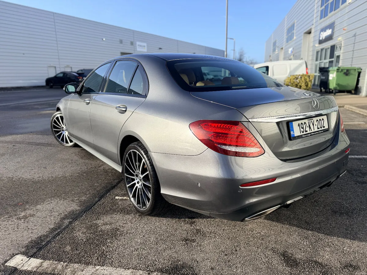 192 Mercedes-Benz E-Class E200 4 Matic Avantgarde. - Image 4